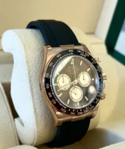 Alternative view of Rolex Cosmograph Daytona Everose Gold Chocolate Dial with Oysterflex Bracelet