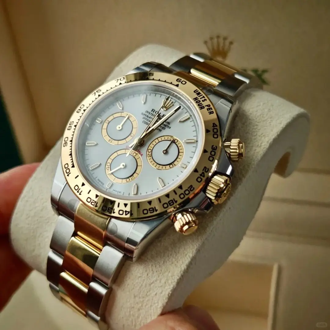 Rolex Cosmograph Daytona Rolesor Yellow Gold White Dial - Image 3