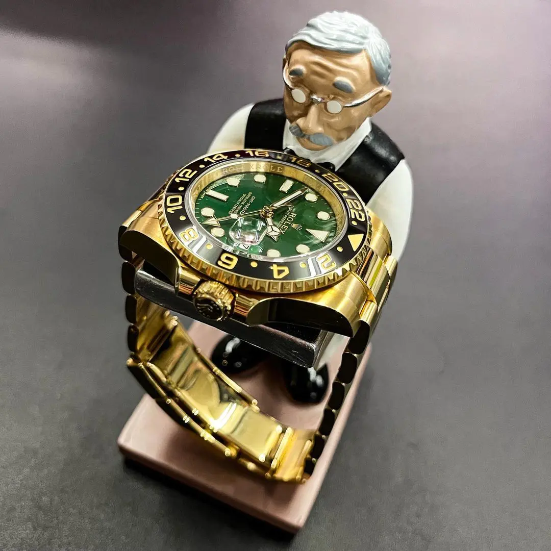 Rolex GMT-Master II “Green Dial” Yellow Gold – Image 5