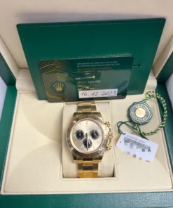 Alternative view of The Oyster Perpetual Cosmograph Daytona in 18 ct yellow gold