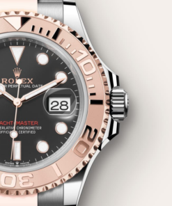 Alternative view of Rolex Yacht-Master 40 Oyster, 40 mm, Oystersteel and Everose gold