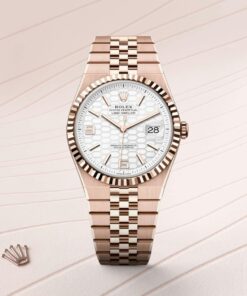 Alternative view of Rolex Land-Dweller 40 Oyster, 40 mm, Everose gold