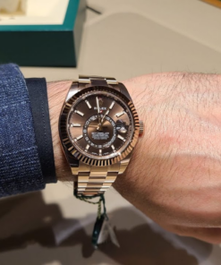Alternative view of Rolex Sky – Dweller 42mm 18ct Everose Gold Chocolate Face