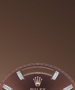 Vista alternativa di Rolex Day-Date 40 18 ct Everose gold