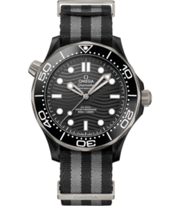 Seamaster Diver 300M 43.5 mm, black ceramic on NATO strap