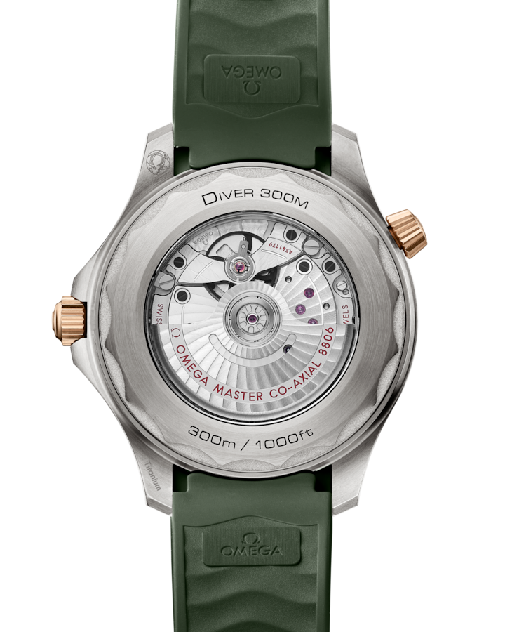 Seamaster Diver 300M 42 mm, titanium ‑ Bronze gold on rubber strap - Image 2