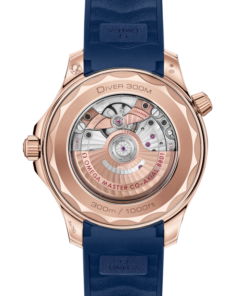 Alternative view of Seamaster Diver 300M 42 mm, Sedna™ gold on rubber strap