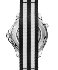 Alternative view of Seamaster Diver 300M 42 mm, steel on NATO strap