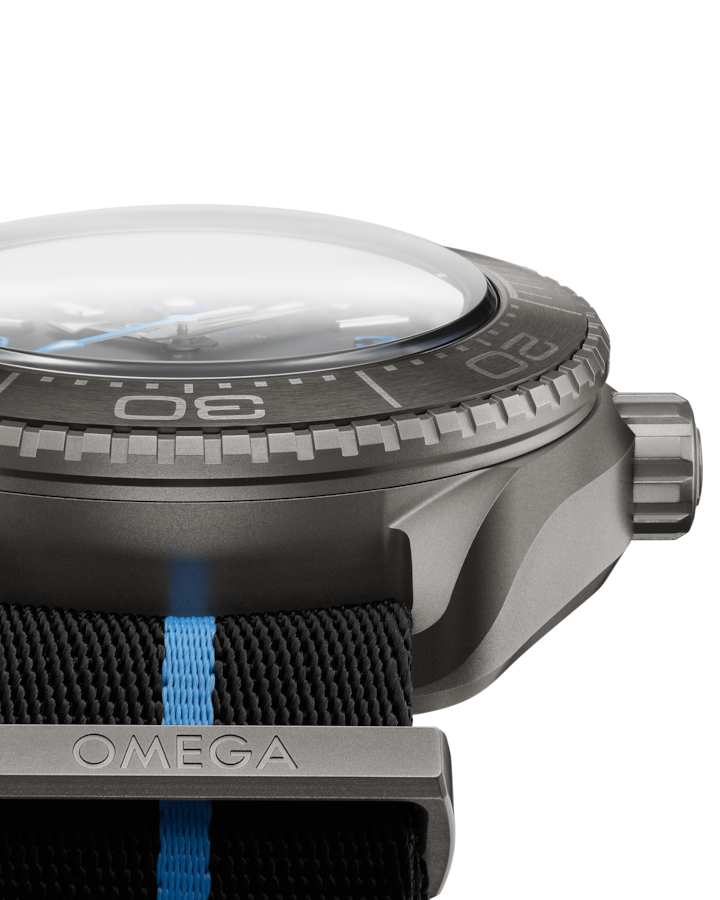 Seamaster Planet Ocean 6000M 45.5 mm, titanium on NATO strap - Image 4