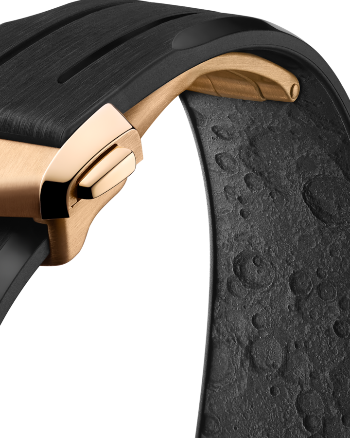 Speedmaster Moonwatch Professional 42 mm, Moonshine™ gold on rubber strap - Image 3