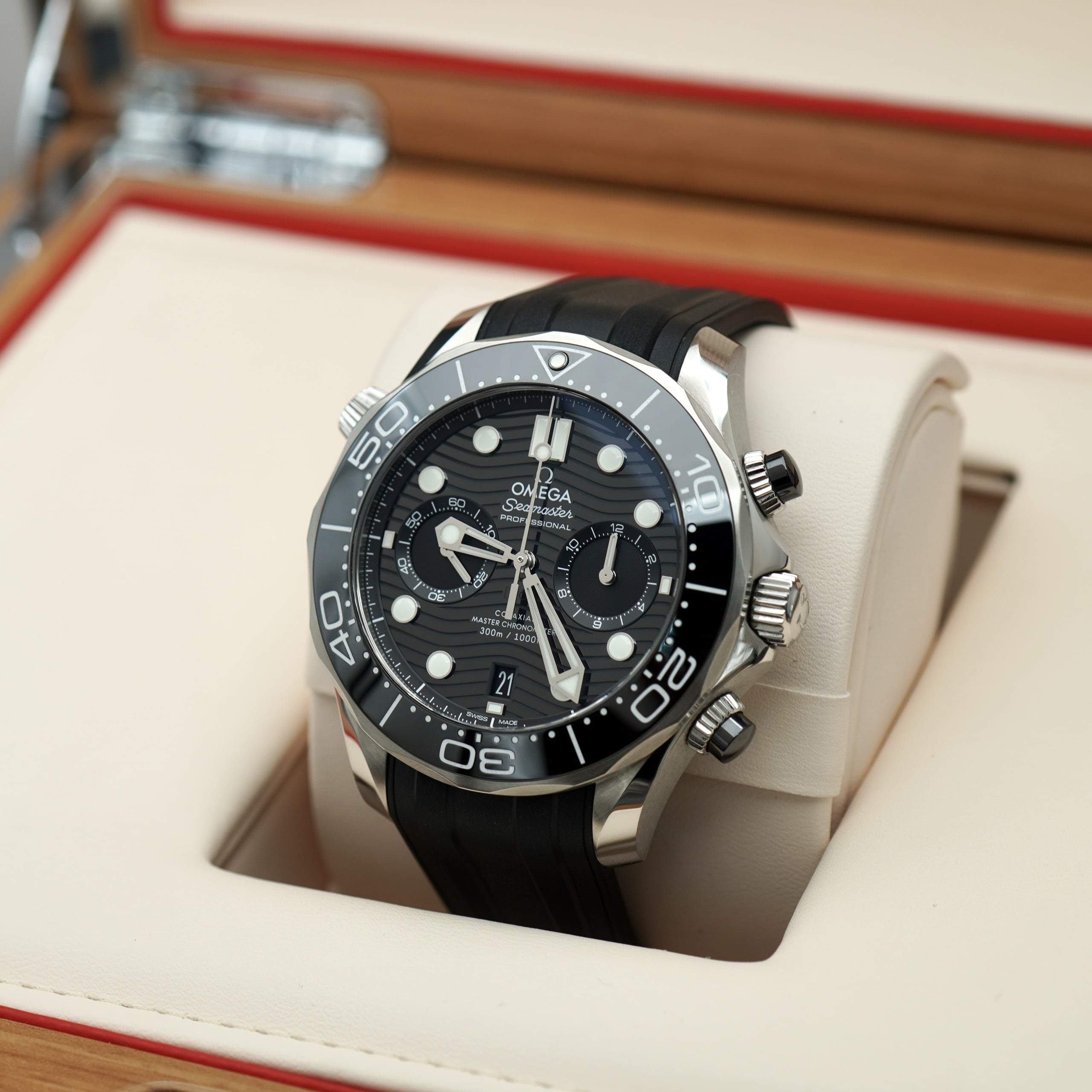 Seamaster Diver 300M 44 mm, steel on rubber strap - Imagen 4