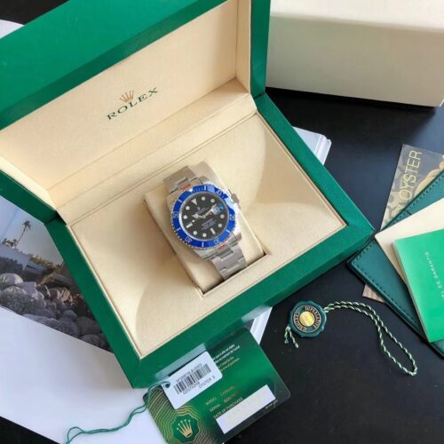 A- Rolex Submariner Date Oyster, 41 mm, white gold photo review